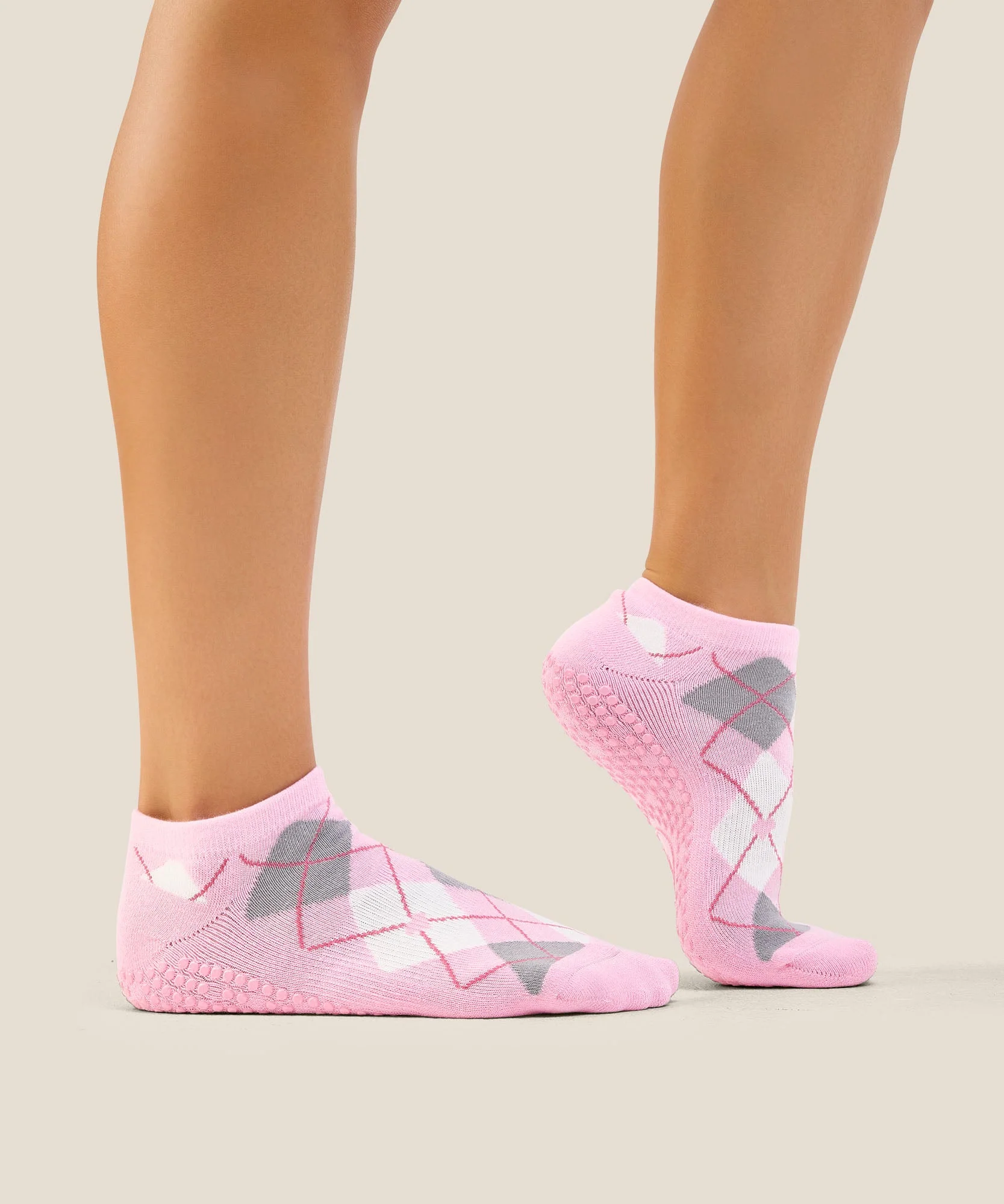 Low Rise Grip Socks - Argyle Pink - Image 4