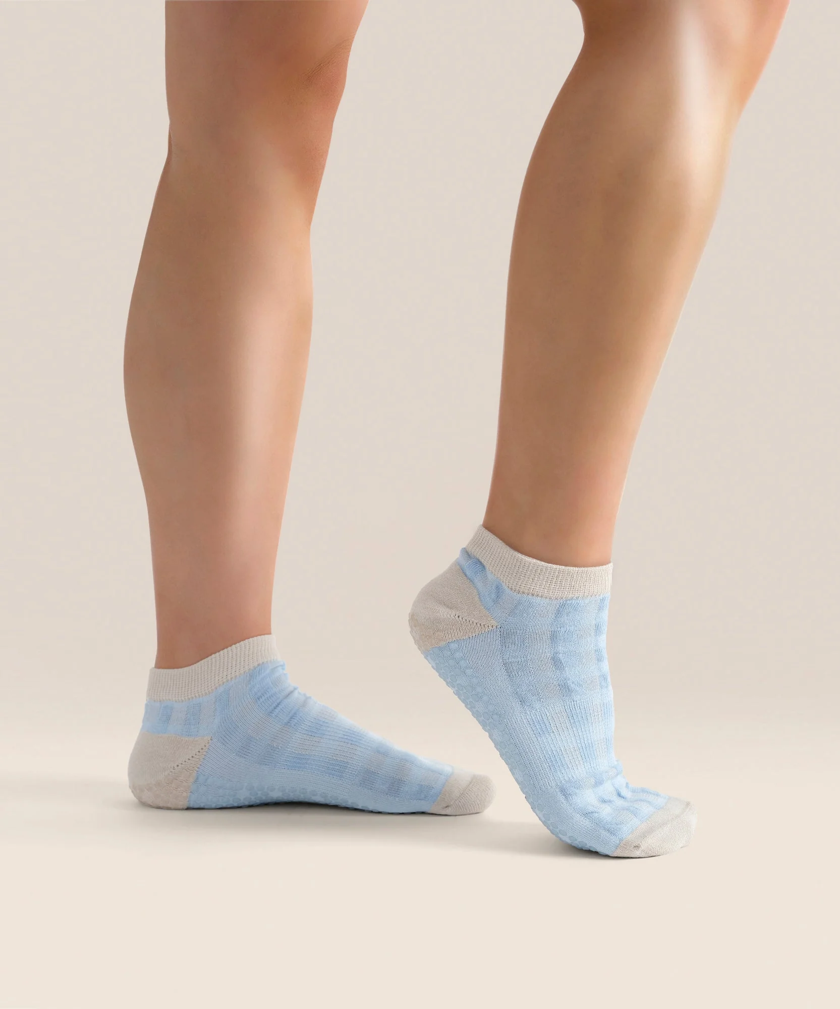 Low Rise Grip Socks - Bluebelle Gingham - Image 3