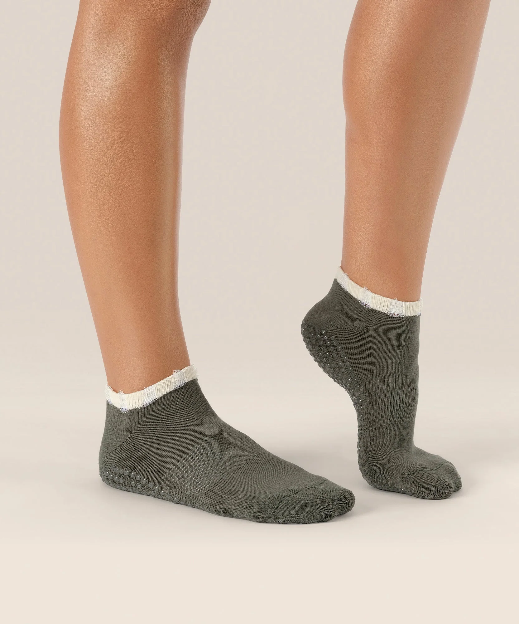 Low Rise Grip Socks - Khaki Edge - Image 3