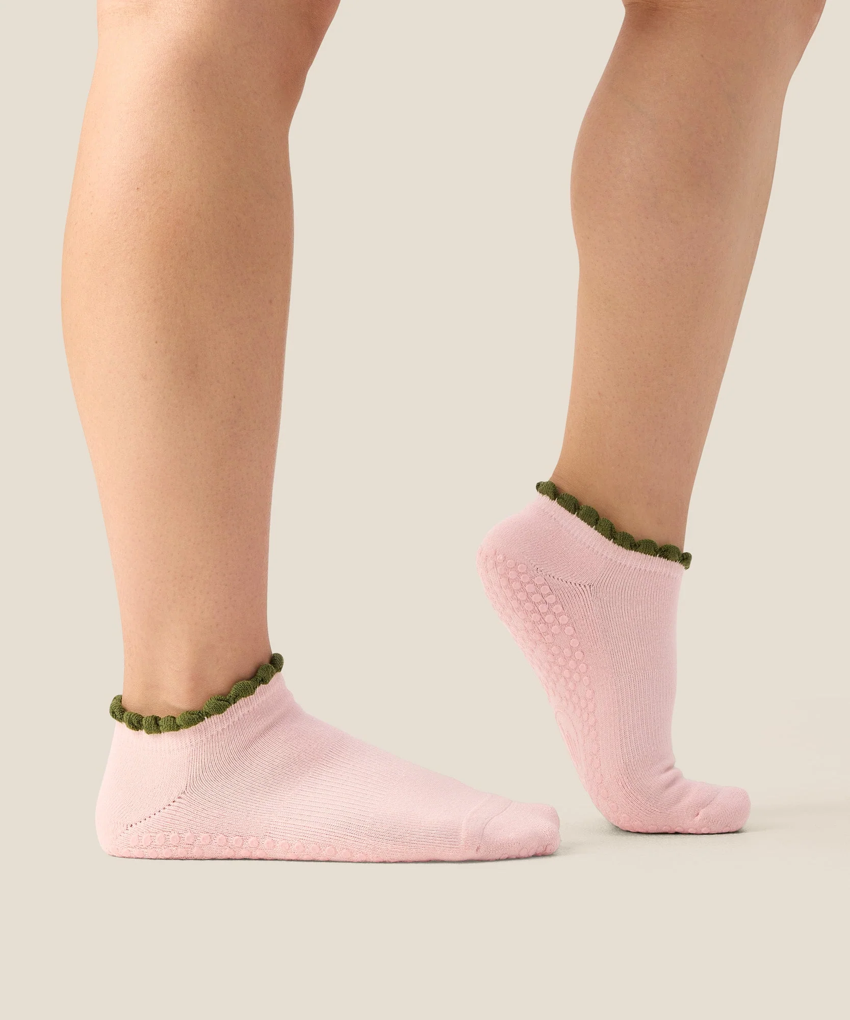 Low Rise Grip Socks - Ruffle Blush - Image 3