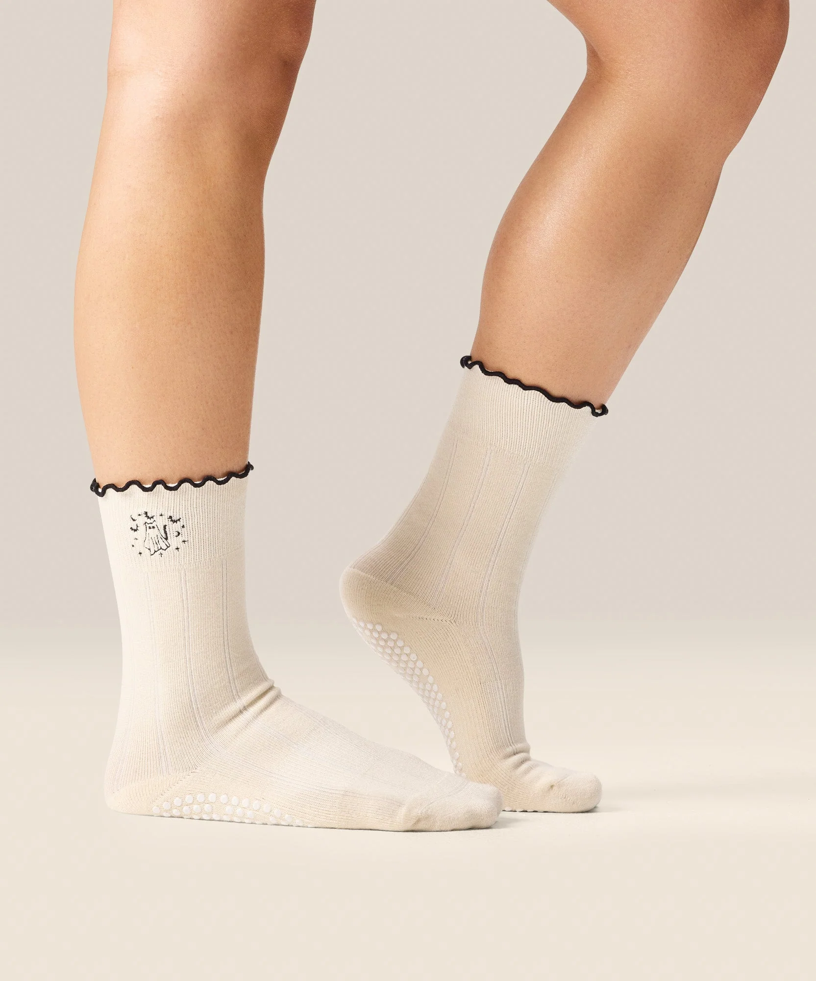 Crew Grip Socks - Spooky Cat Frill - Image 4