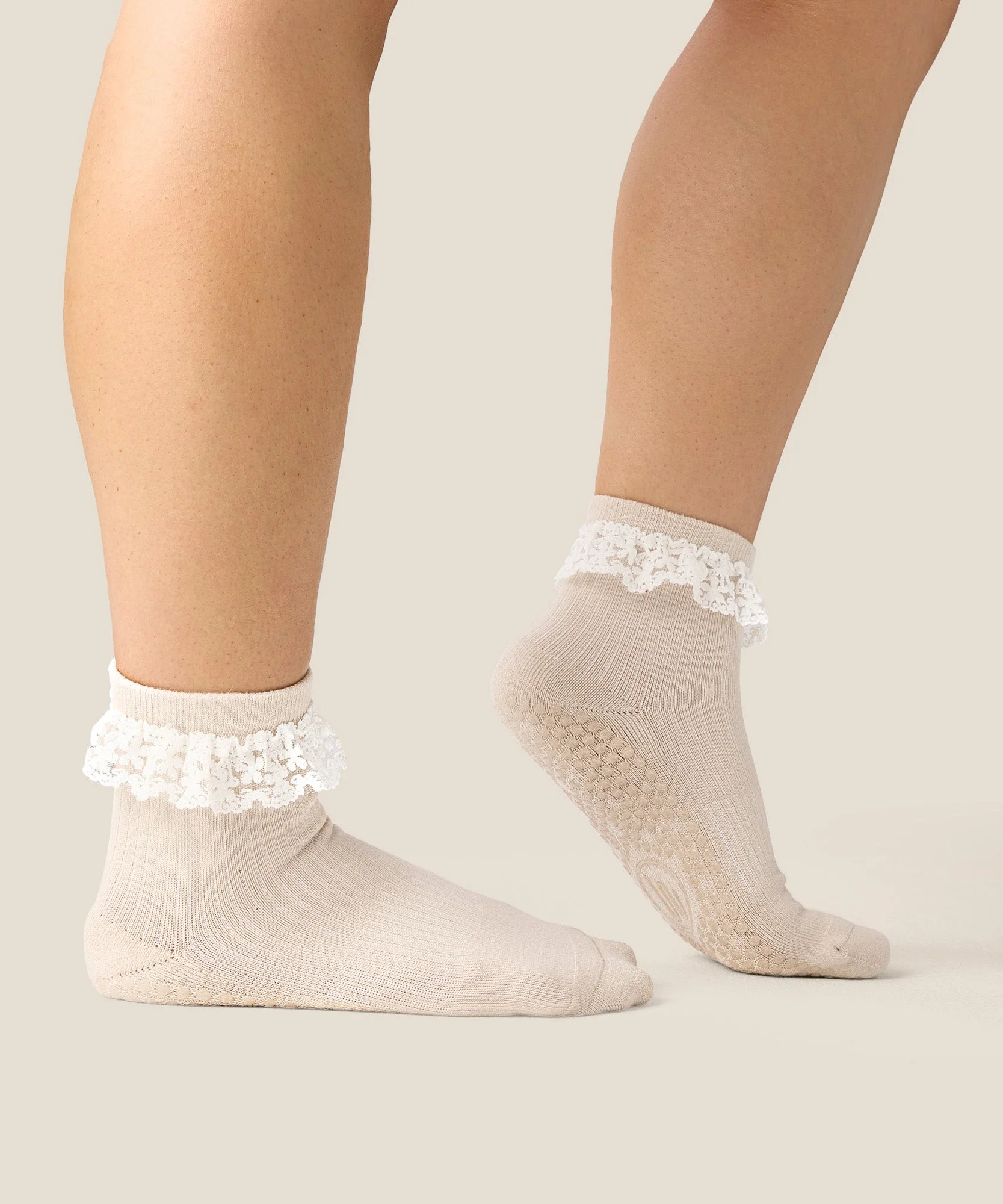 Quarter Crew Grip Socks - Lovers Lace - Image 3